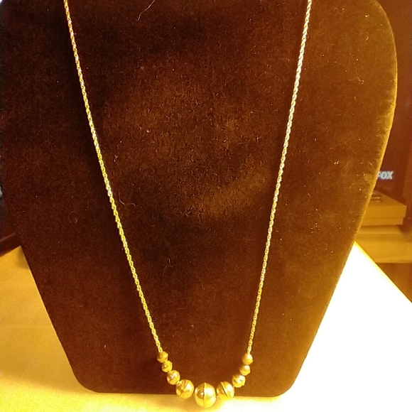 Necklace - Picture 4 of 7